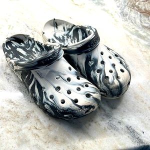 Crocs black & white